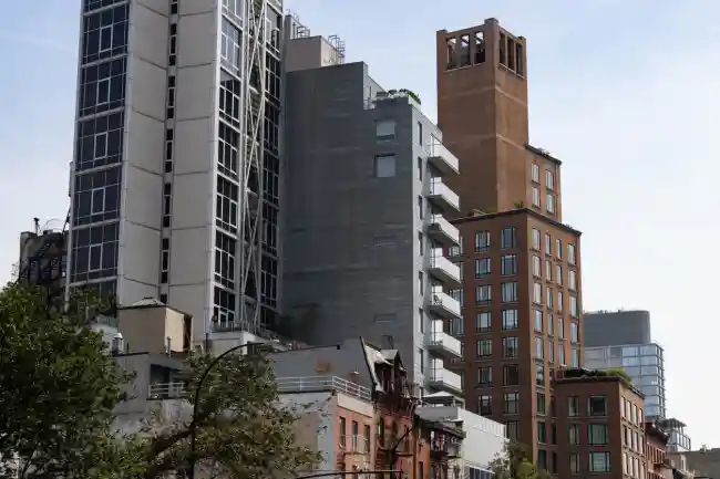 2024 NYC real estate forecast: Buyers and sellers emerge, renters gain leverage